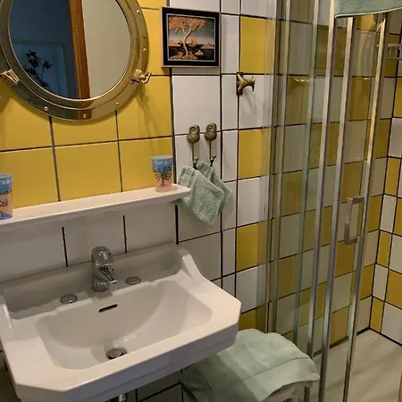 Le Petit Manoir 3*