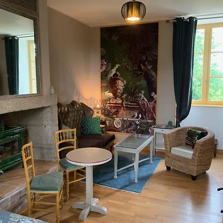 Le Petit Manoir Isigny-le-Buat