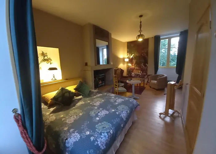 Bed & Breakfast Le Petit Manoir 3*